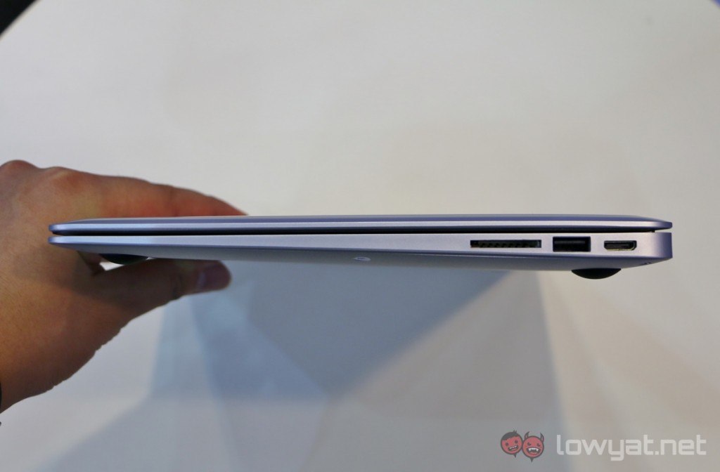 yepo-macbook-air-clone-computex-2016-8