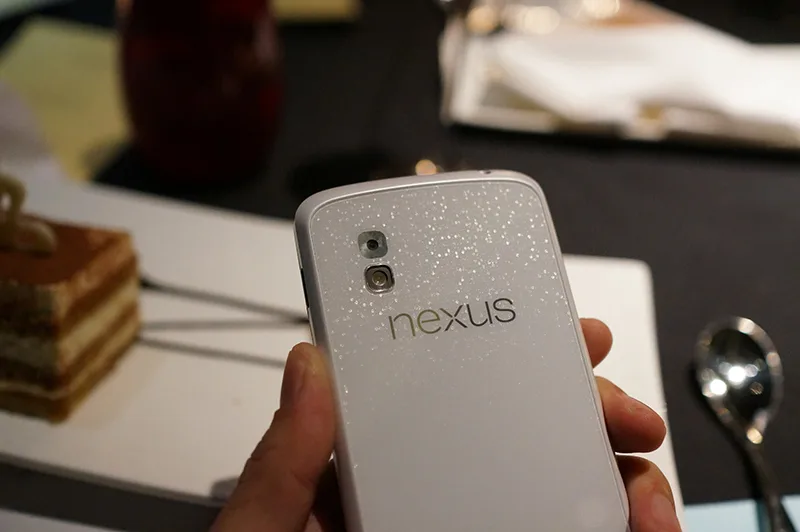 White Nexus 4 2