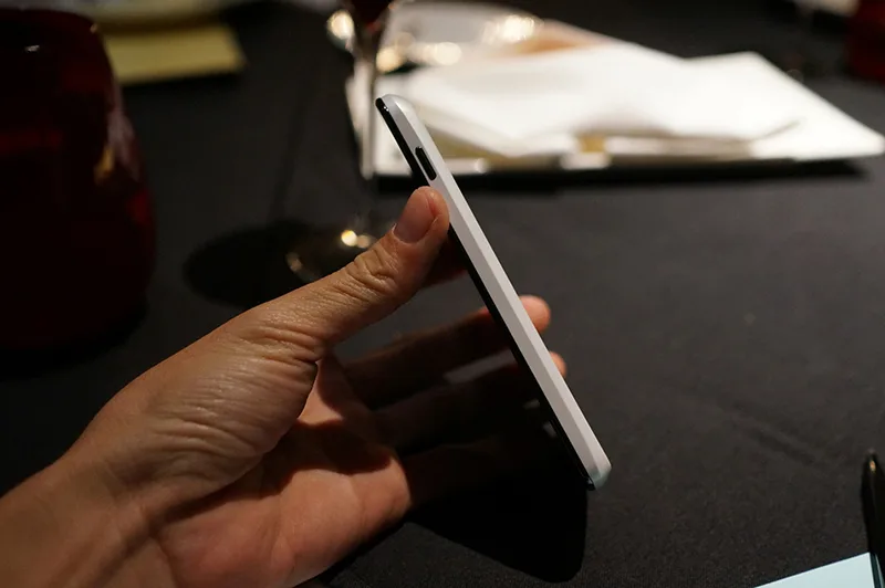 White Nexus 4 6