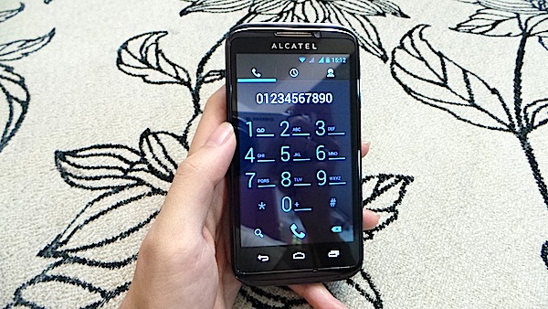Alcatel One Touch 993D 9