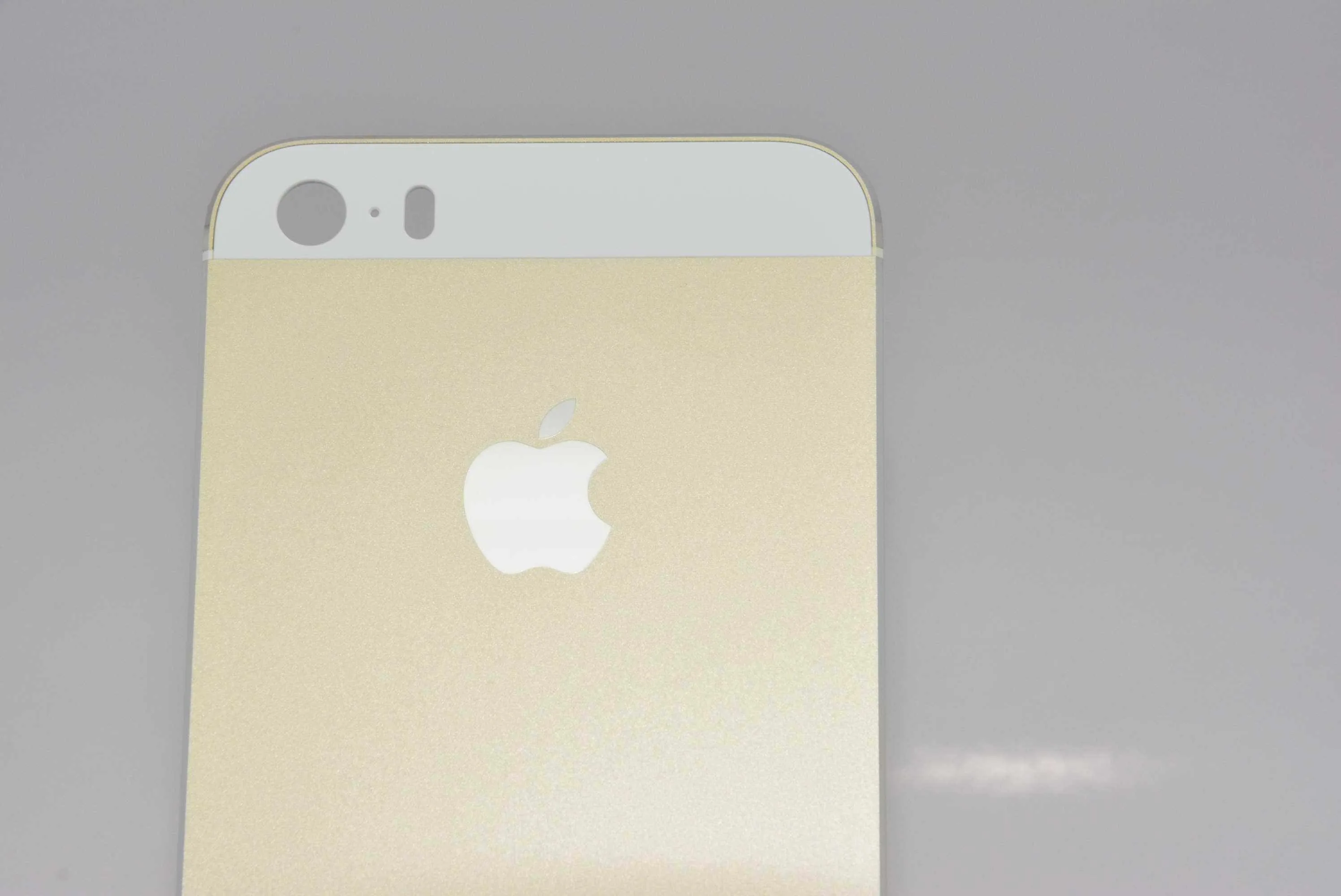 Gold iPhone 5S 7