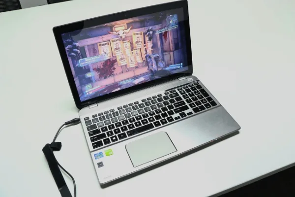 Toshiba_Satellite_P50t (3)