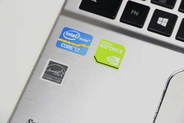 Toshiba_Satellite_P50t (4)