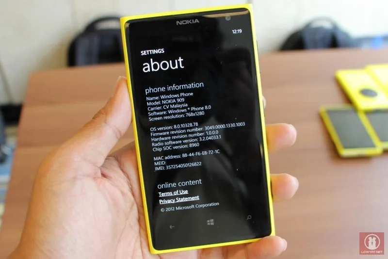 Nokia Lumia 909 a.k.a Lumia 1020