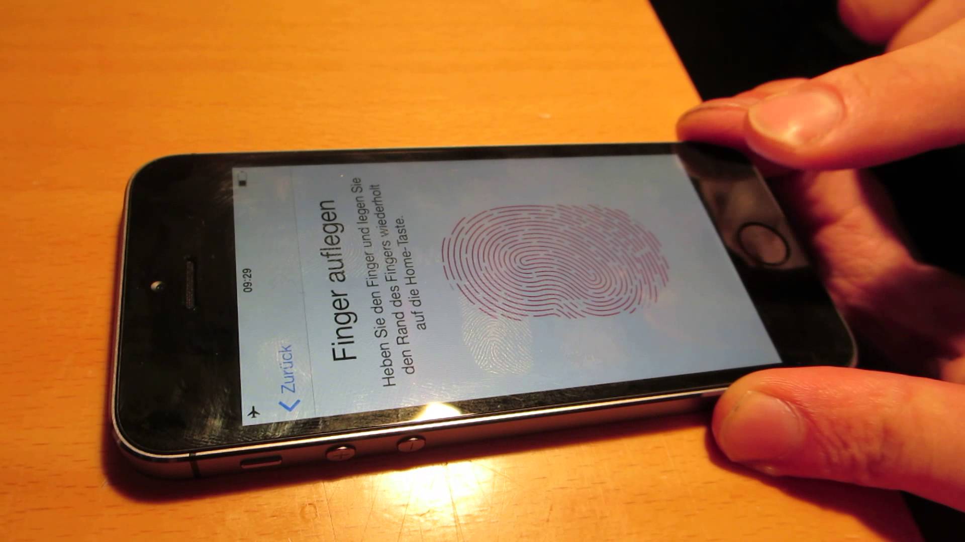 iPhone Touch ID Apple