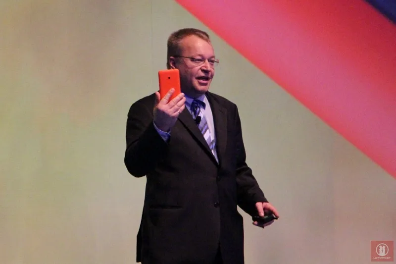 Nokia Lumia 1320 01