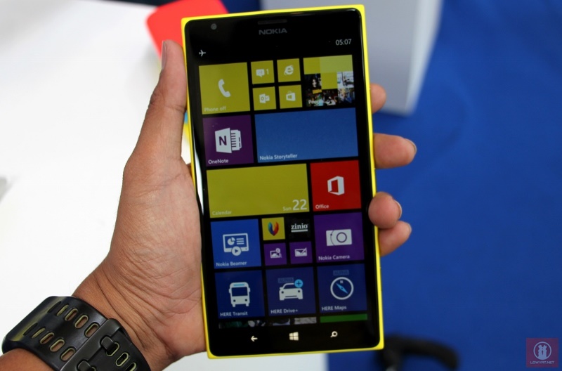 Nokia Lumia 1520 11
