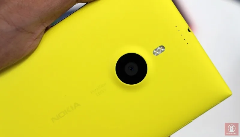 Nokia Lumia 1520 14