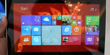 Nokia Lumia 2520 Windows RT Tablet 12