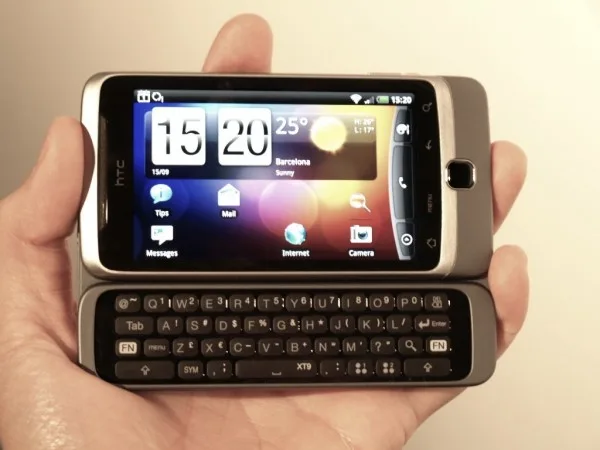 htc-desire-z-hands-on-review-12