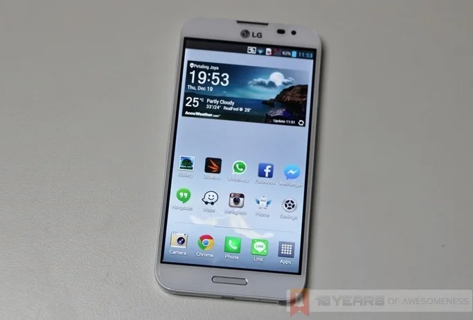 lg-optimus-g-pro-3