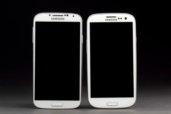 galaxy-s3-s4-side