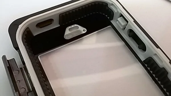 OtterBox Armor Mesh Layer