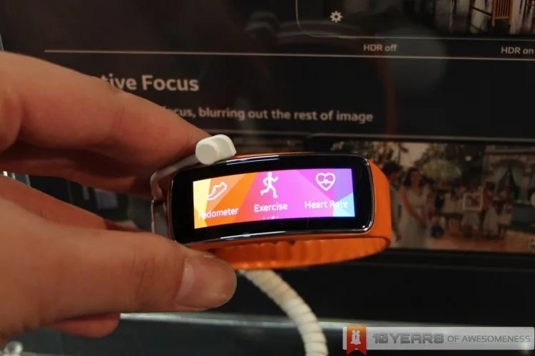 samsung-gear-fit-15