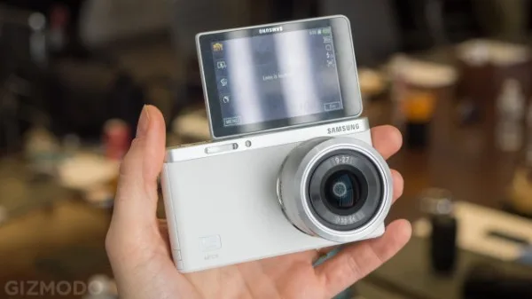 Samsung NX mini