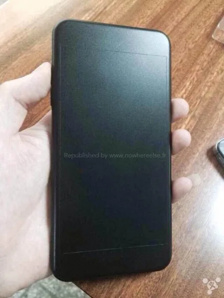 iPhone 6 Mold 3
