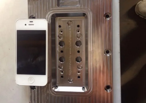 nowhereelse iphone 6 mold
