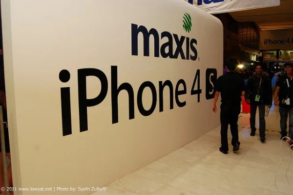 Maxis iPhone 4S Launch 2011