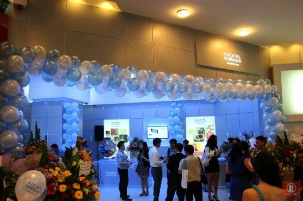 Alcatel One Touch Concept Store Plaza Low Yat 10