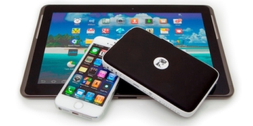 MLWG2 iphone tablet lr1