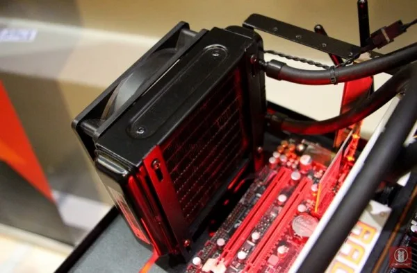 Eyes On AMD Radeon 295X2 07