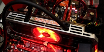 Eyes On AMD Radeon 295X2 10