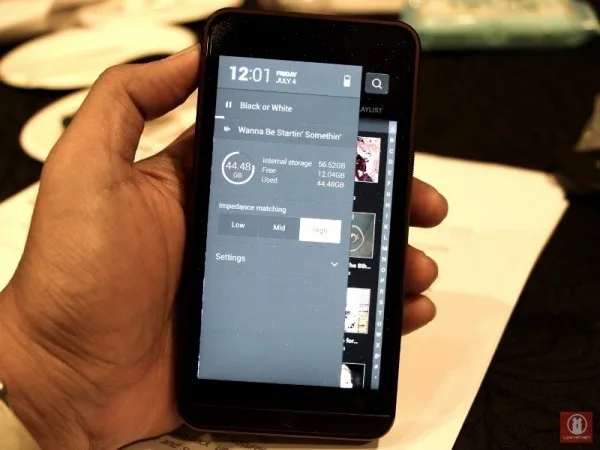 Hands On Calyx M High-Resolution Audio Player 09