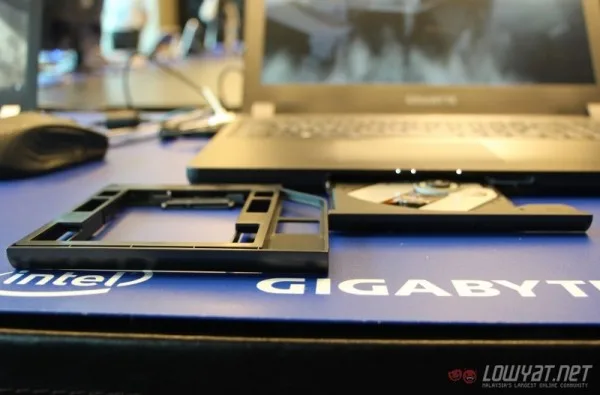 Hands On Gigabyte P35 v2 11