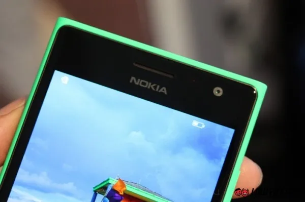 Hands On - Nokia Lumia 730 Lumia 735 20