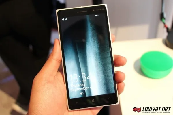 Hands On - Nokia Lumia 830 02