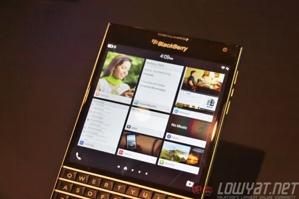 blackberry-passport-12