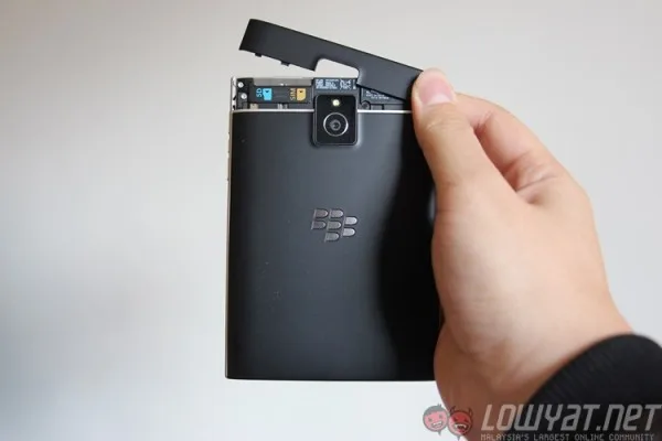 blackberry-passport-21