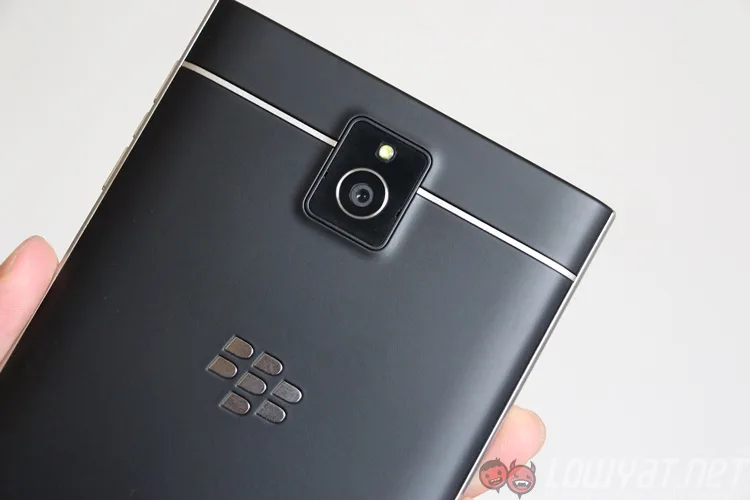 blackberry-passport-23