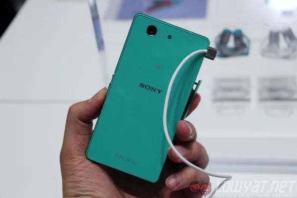 sony-xperia-z3-compact-16