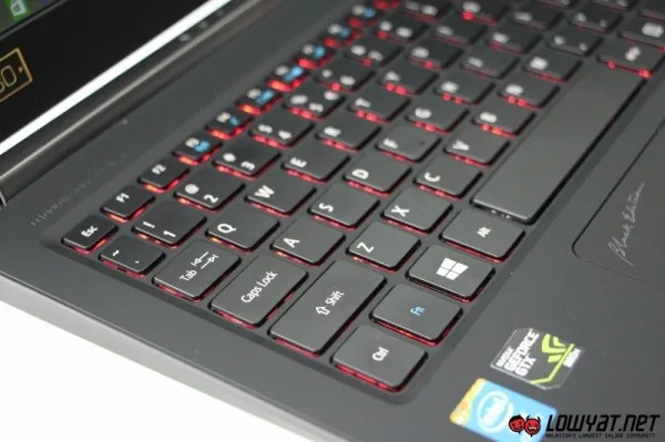Acer Aspire V15 Nitro Black Edition Hands On 05