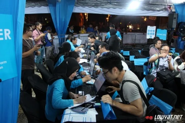 Celcom iPhone 6 and iPhone 6 Plus Midnight Launch 11