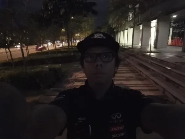Huawei Honor 6 Camera Sample - Front Low Light
