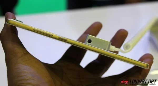 Oppo R5 Hands On 31