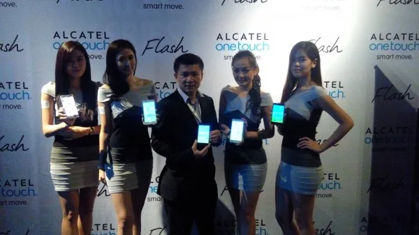 Alcatel One Touch Flash Image Sample 1 - Rear Camera - Flash On