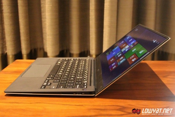 2015 Dell XPS 13 Hands On 05
