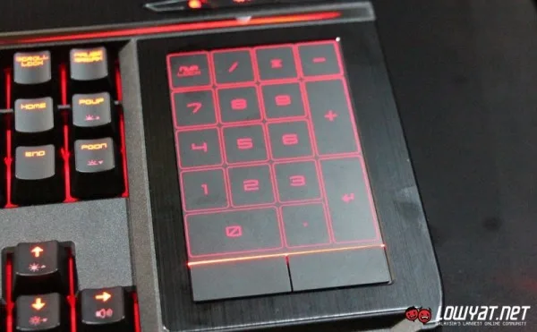MSI GT80 Titan SLI Gaming Laptop Hands On 04