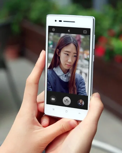 Oppo Mirror 3 Selfie