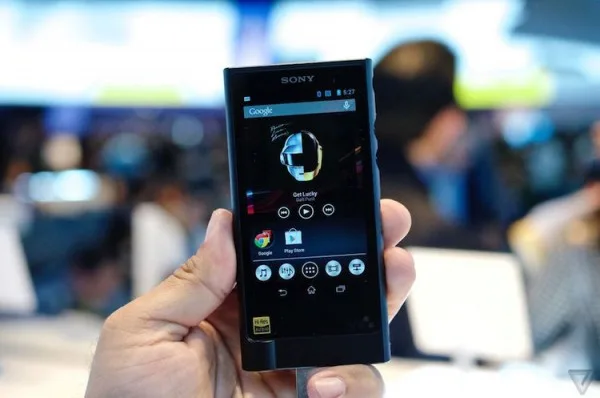 Sony Walkman ZX2 1