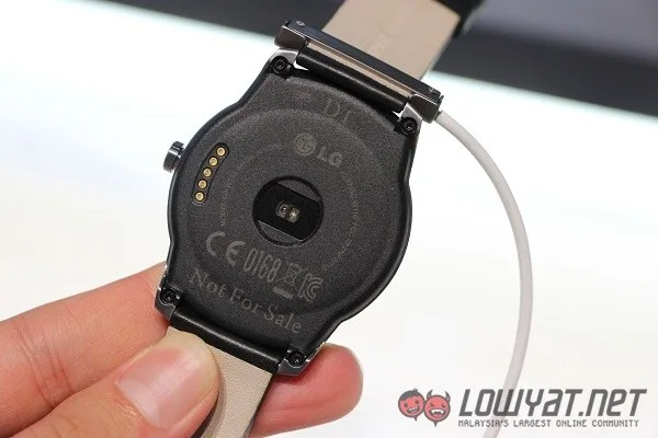 g-watch-r-hands-on-4