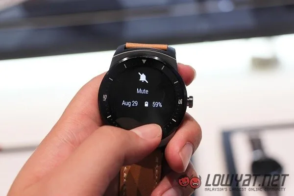 g-watch-r-hands-on-9