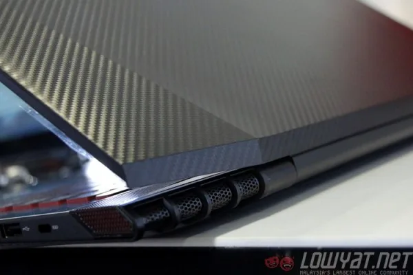 lenovo-y40-80-malaysia-13