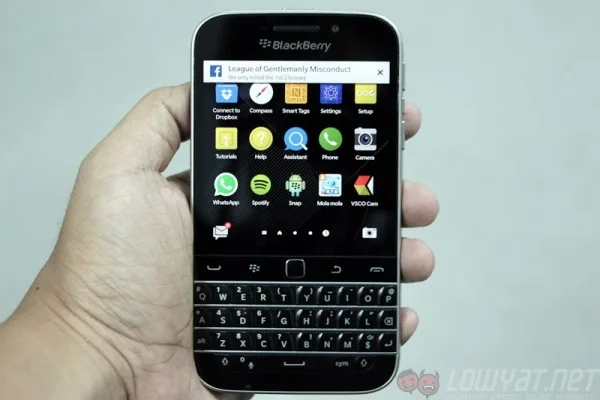 BlackBerryClassicMidWeekIMG_3097-0031