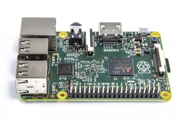 Pi2ModB1GB_3-640x427
