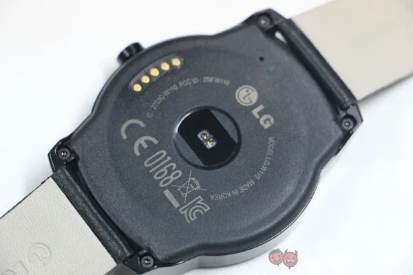 g-watch-r-review-16