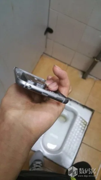 rumoured-galaxy-s6-metal-housing-3